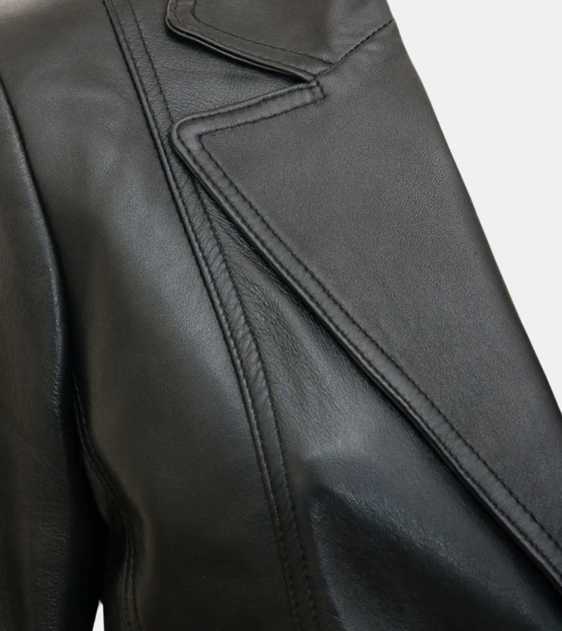 Aracely Women's Black Leather Blazer