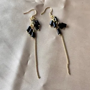 Black Beaded Gold Chain Dangle Earrings-jlt11700