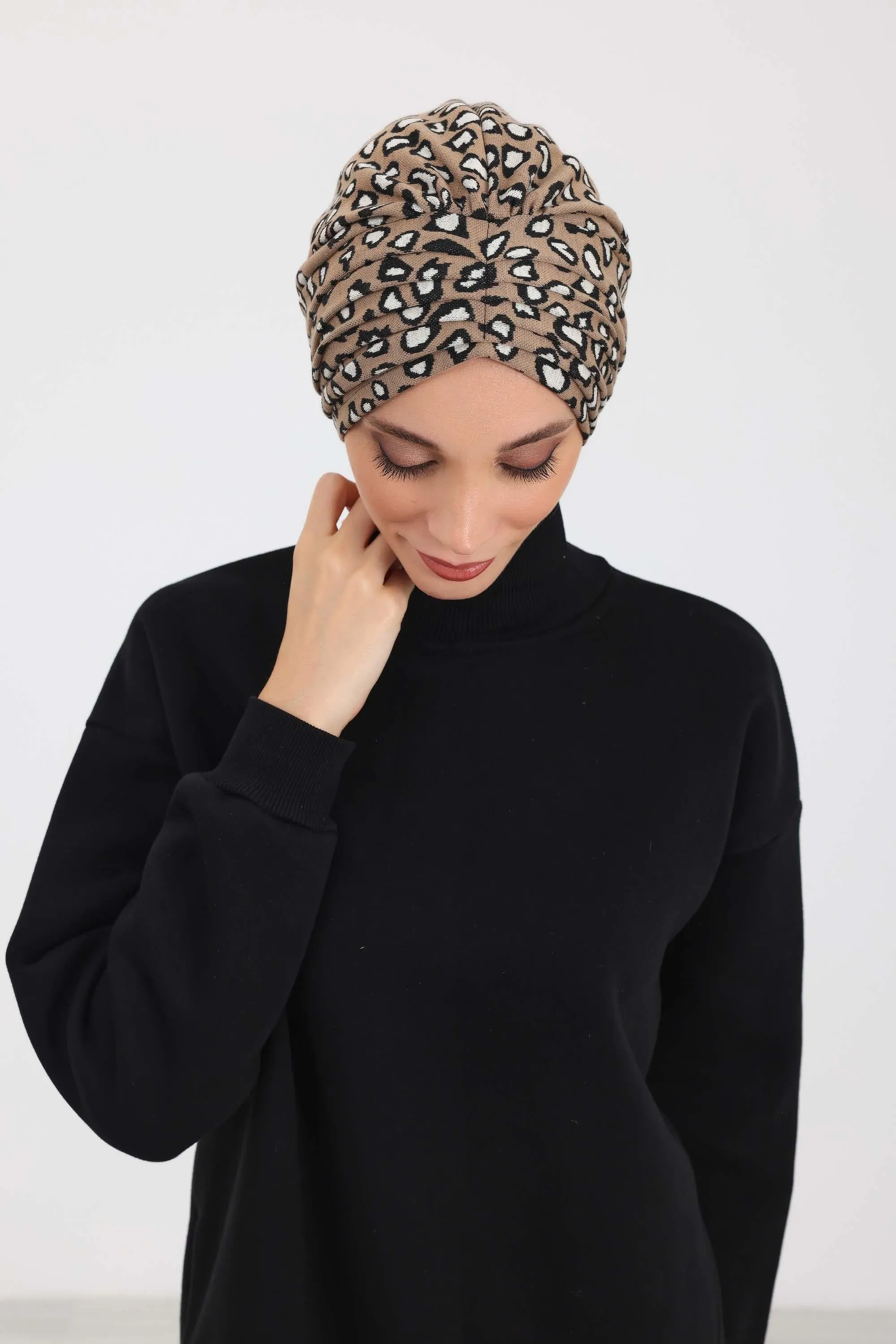 Chic Shirred Winter Turban Bonnet with Houndstooth & Leopard Prints, Cozy Patterned Winter Headwrap made from High Quality Fabric,B-13DIV