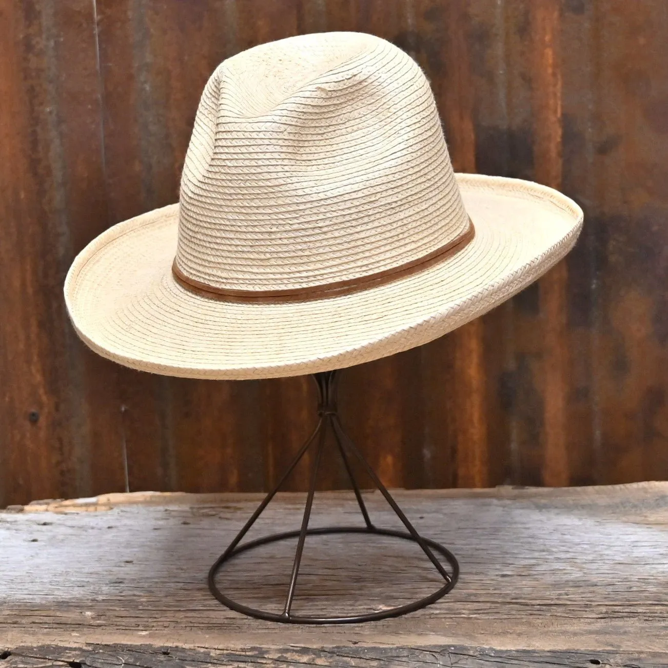 Guatemalan Fine Palm 3i, sloped fedora crease