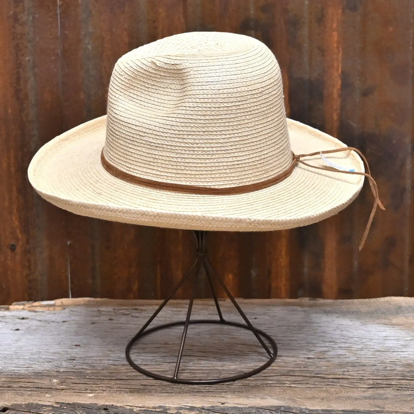 Guatemalan Fine Palm 3i, sloped fedora crease