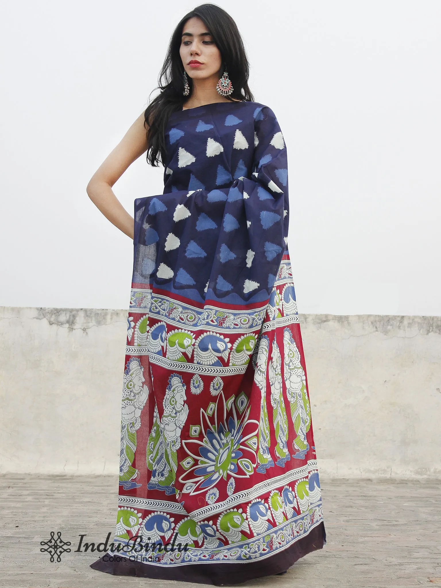 Indigo Blue Ivory Hand Block Printed Cotton Saree With Maroon Green Kalamkari Printed Pallu - S031702389