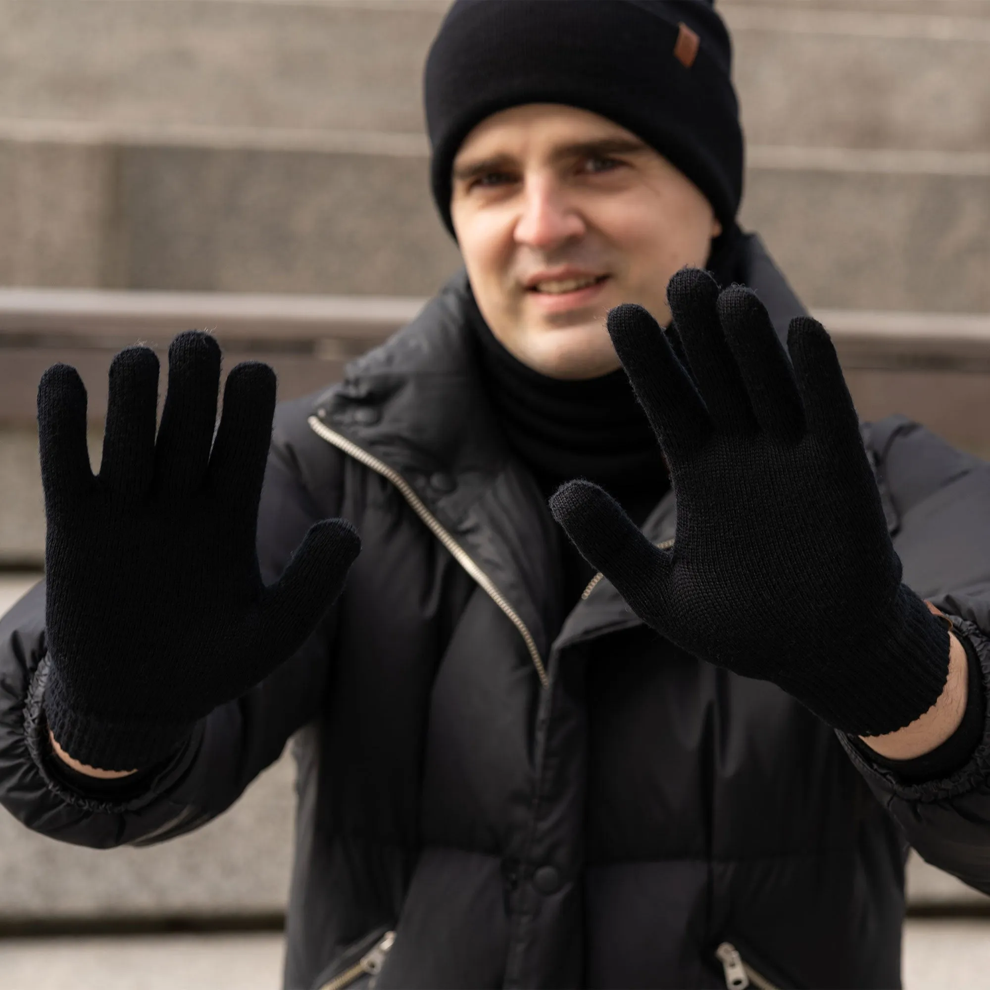 Men's Knit Beanie & Gloves 2-Piece