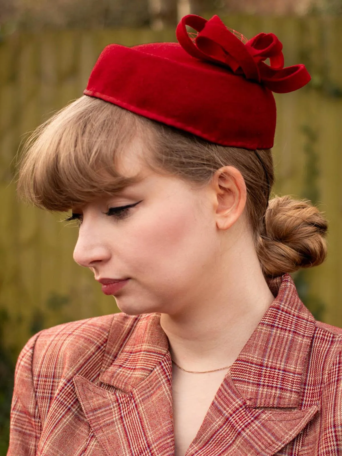 Poppy Red Felt 1940s Vintage Style Pillbox Hat