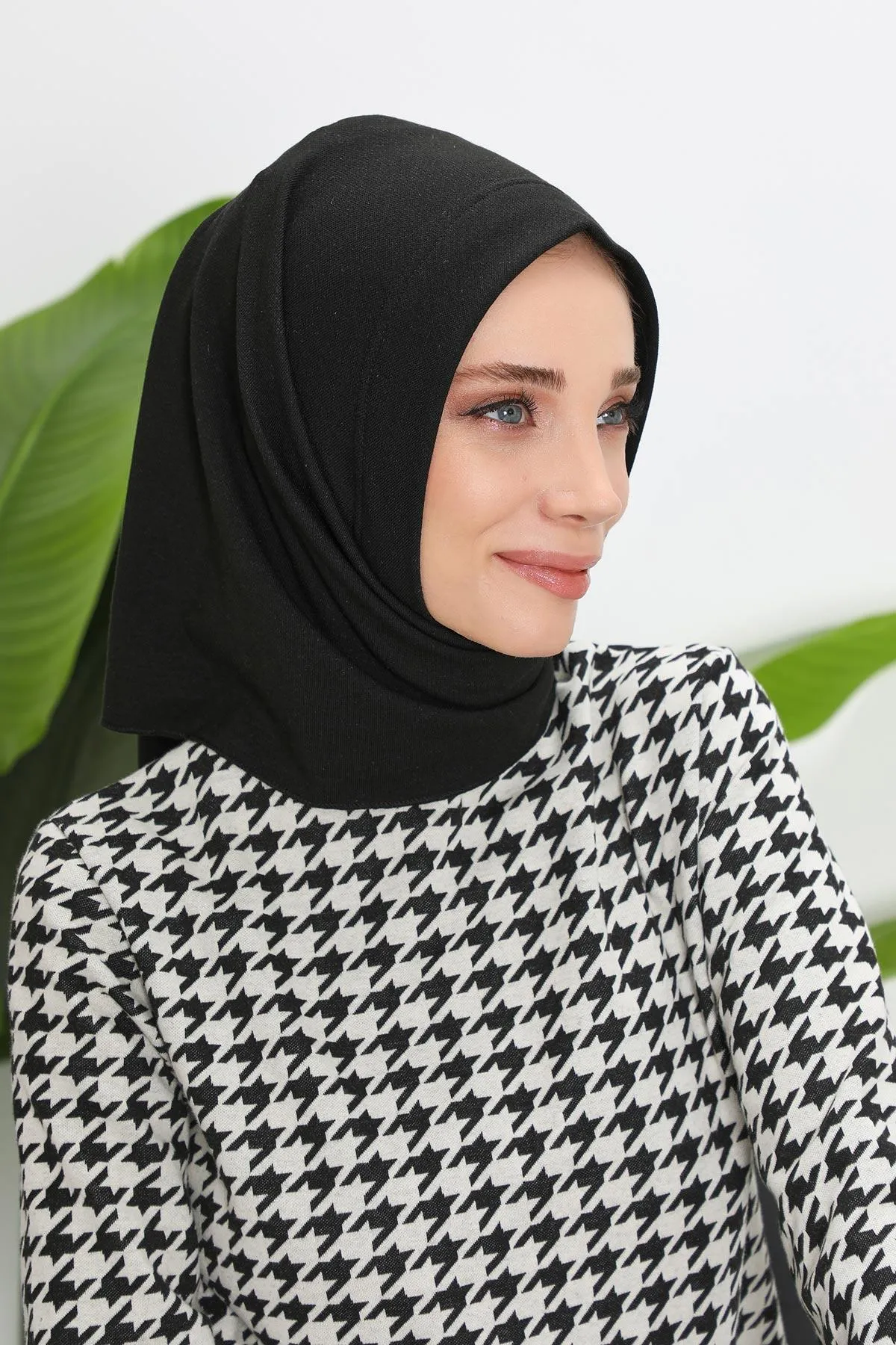 Stylish Ribbed Instant Turban Bonnet for Women, Stretchable Polyviscose Hijab Turban Bonnet, Easy Wear Instant Turban Bandana,B-45RB