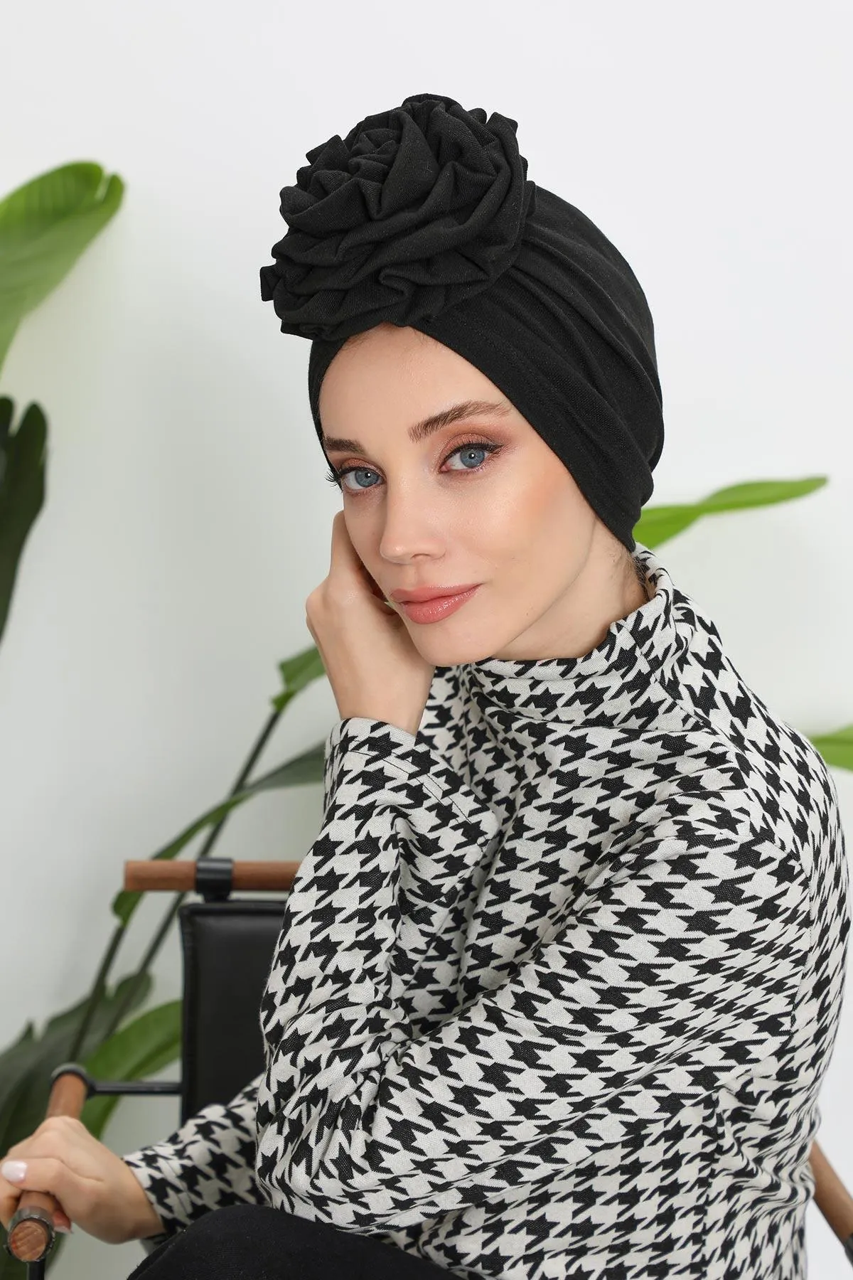 Stylish Rose Design Winter Bonnet for Women, Stretchable Ribbed Instant Turban for Cold Weather, Rose Accent Chemo Headwear,B-21RB