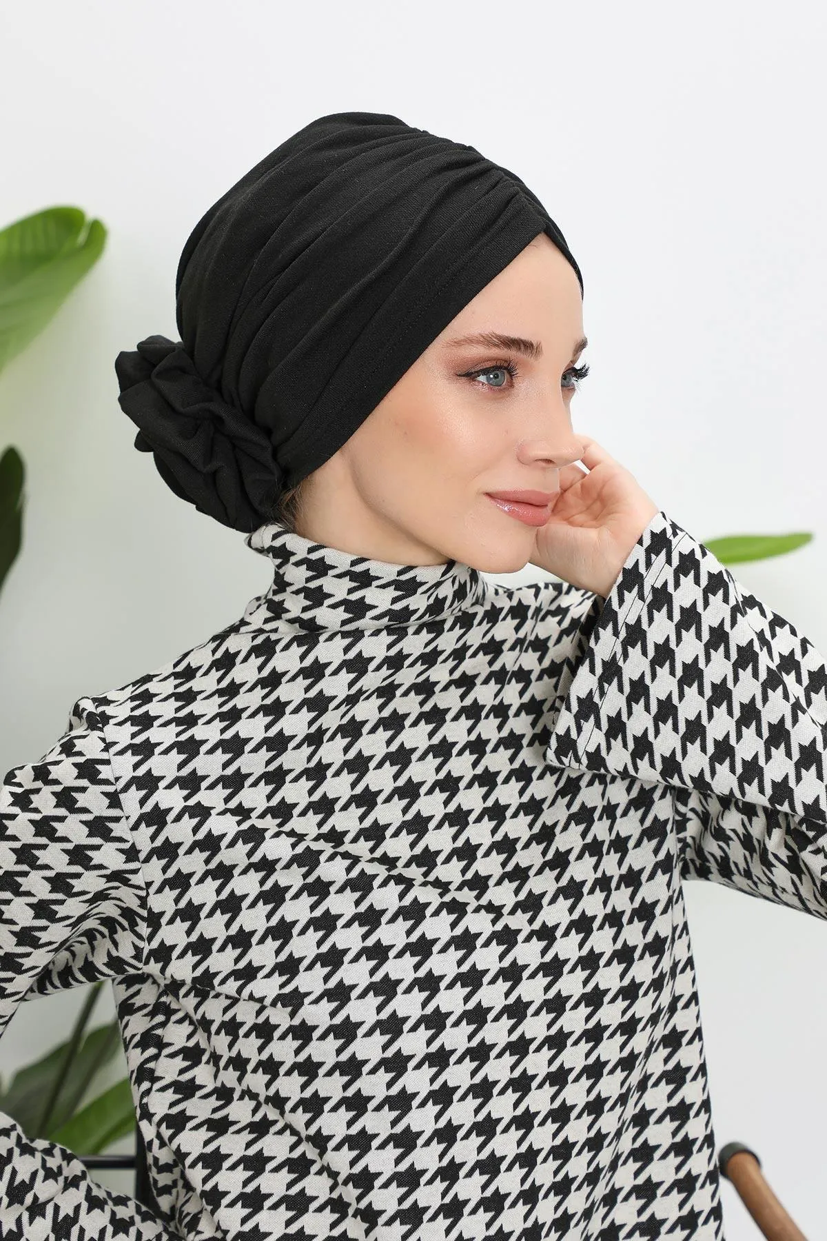 Stylish Rose Design Winter Bonnet for Women, Stretchable Ribbed Instant Turban for Cold Weather, Rose Accent Chemo Headwear,B-21RB