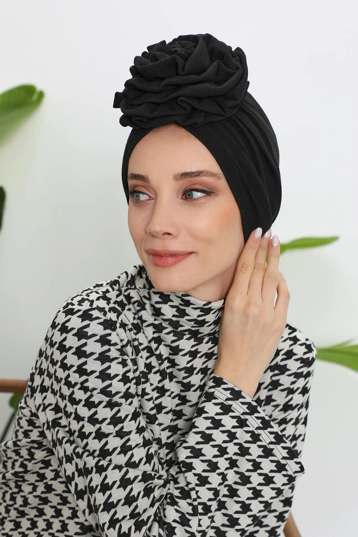 Stylish Rose Design Winter Bonnet for Women, Stretchable Ribbed Instant Turban for Cold Weather, Rose Accent Chemo Headwear,B-21RB