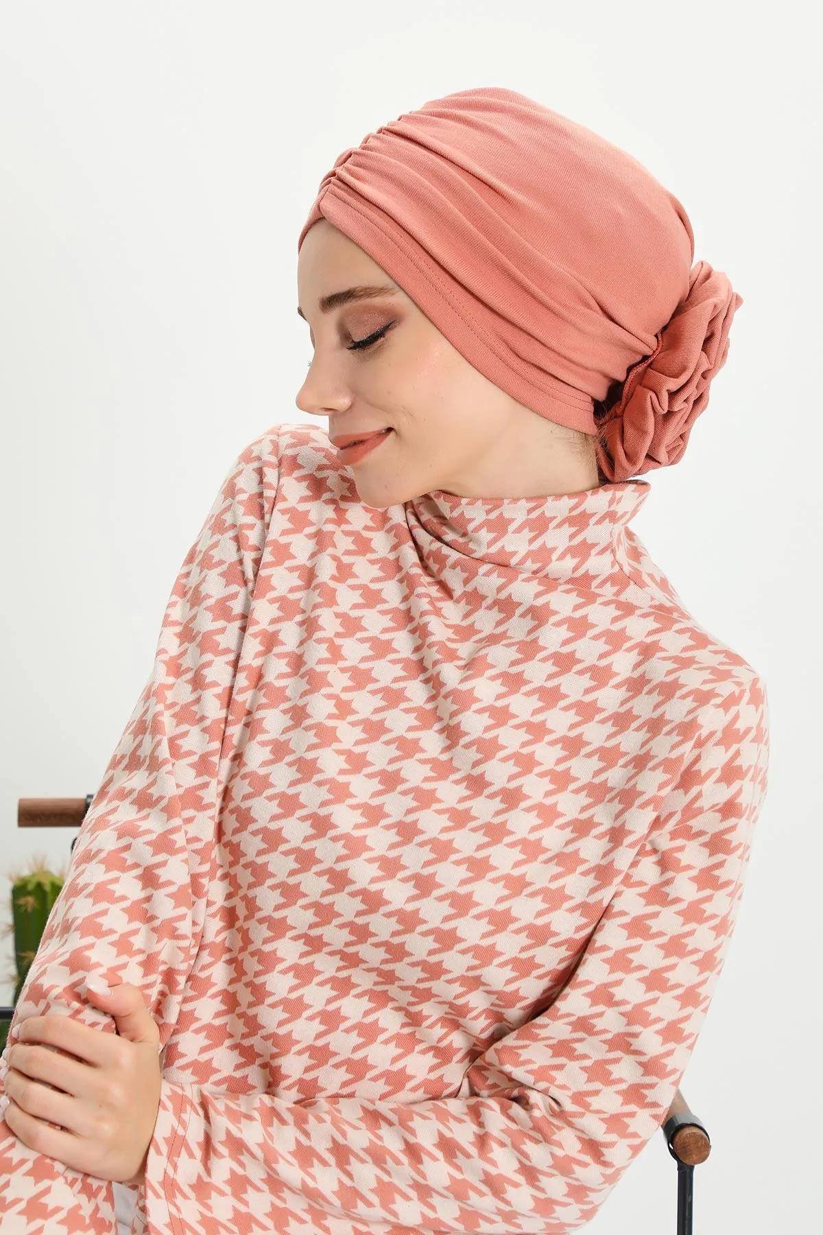 Stylish Rose Design Winter Bonnet for Women, Stretchable Ribbed Instant Turban for Cold Weather, Rose Accent Chemo Headwear,B-21RB