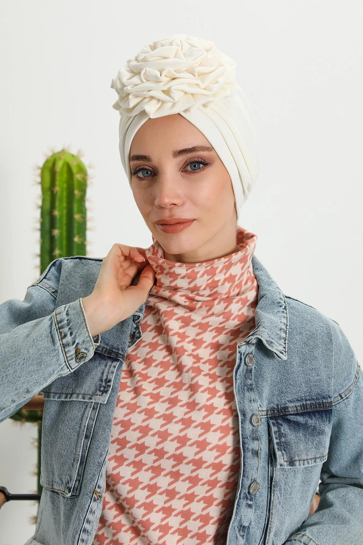 Stylish Rose Design Winter Bonnet for Women, Stretchable Ribbed Instant Turban for Cold Weather, Rose Accent Chemo Headwear,B-21RB