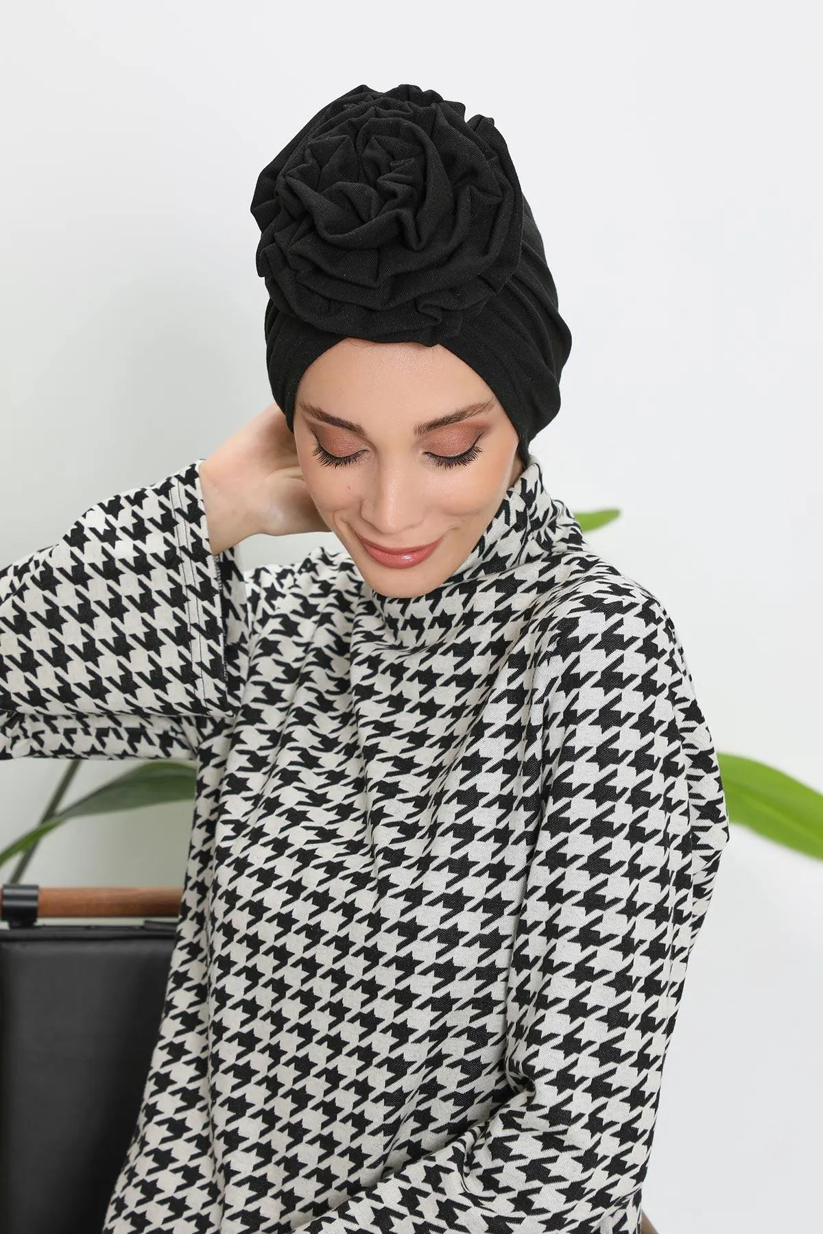 Stylish Rose Design Winter Bonnet for Women, Stretchable Ribbed Instant Turban for Cold Weather, Rose Accent Chemo Headwear,B-21RB